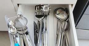 Organização das gavetas na cozinha