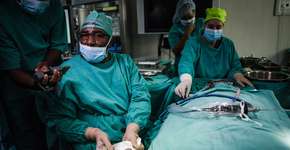 Médico cura surdez com primeiro transplante de ouvido