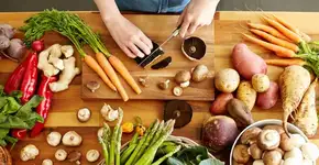 Conheça 12 hábitos diários que ajudam a evitar doenças associadas ao coração, câncer e Alzheimer