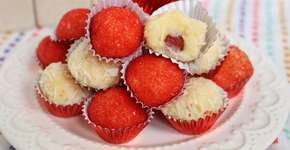 Brigadeiro de queijo com goiabada dentro sim-ples-men-te divino