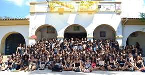 Alunas da UFRRJ protestam contra casos de estupro na instituição