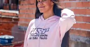 “Agora consigo realmente ver o que é viver de verdade”, conheça influenciadora que nasceu na favela e hoje estuda na USP 