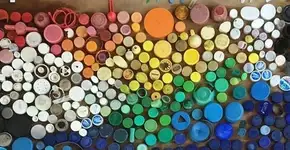 Aprenda a fazer seu próprio centro de reciclagem de plástico