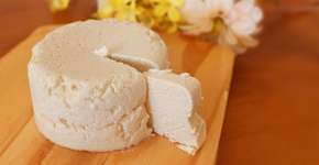 Queijo vegano sem leite, sem farinha, sem amido e sem complicação
