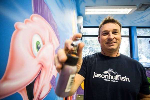 A visita de Jason Hulfish  foi um prêmio oferecido pela Smile Train