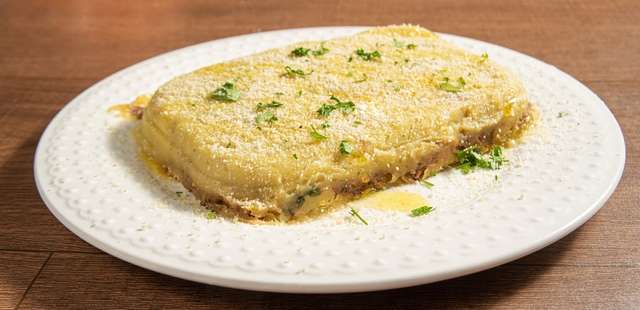 Escondidinho vegetariano fácil e suculento para o jantar