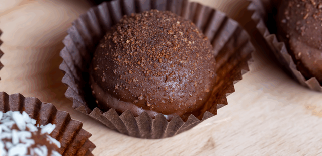 Descubra o prazer de comer brigadeiro sem culpa com essa receita deliciosa e saudável