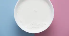 Substituir leite animal por vegetal economiza mais de 300 banhos