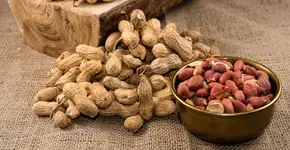 9 benefícios do amendoim para a saúde