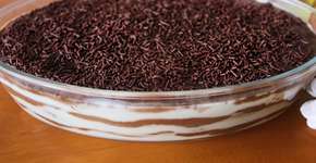 Pavê vegano e sem glúten: receita com dois cremes e biscoitos caseiros