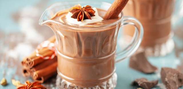 Choconhaque cremoso que virou febre nas festas juninas mais aconchegantes