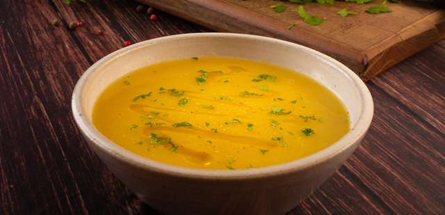 Caldo de mandioca com carne moída: sabor e aconchego no prato