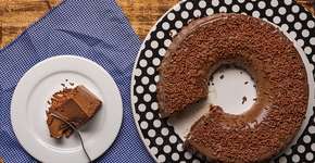 Receita de brigadeirão superfácil feita com iogurte