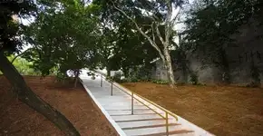 Em apenas dois dias, comunidade recupera praça abandonada na Vila Madalena