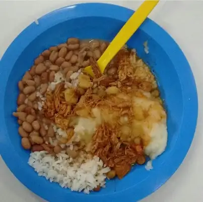 E.E. Maria José - São Paulo - 10h20 - Arroz, feijão enlatado, carne enlatada e purê de batata
