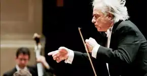 João Carlos Martins faz concerto na Rua Augusta neste domingo