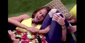 BBB20: Daniel passa a mão em Gizelly e público se revolta na internet