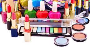 Empreendedora de 21 anos fatura US$ 20 milhões com empresa de cosméticos