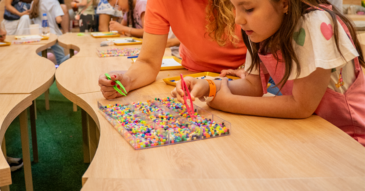 Abril Azul: Shopping Villa Lobos traz brincadeiras sensoriais pensadas para crianças com TEA