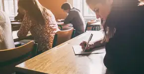 Concurso público da Câmara de Maria da Fé (MG) oferece remuneração de até R$ 4,1 mil