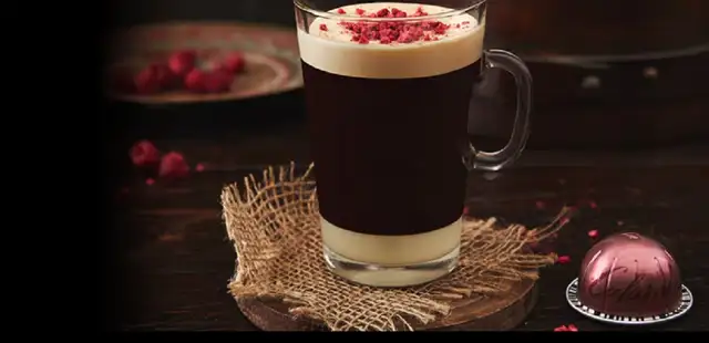 Berry Coffee: aprenda a fazer um bebida de café com suspiro e morango