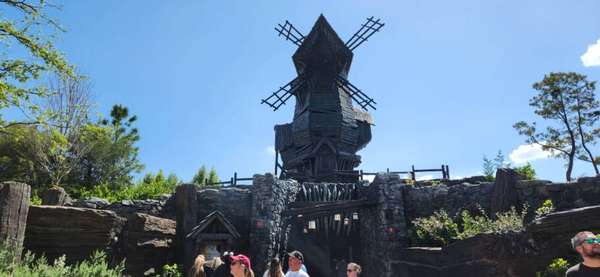 Detalhes da área temática de Dark Universe