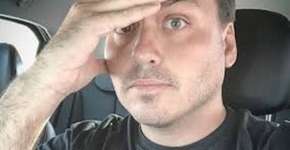 Carlos Bolsonaro escreve que seu pai pode deixar a Presidência