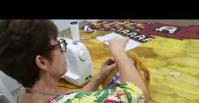 Confecção de bonecas de pano