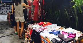 Amigos organizam bazar de roupas no esquema ‘pague quanto quiser’ em SP