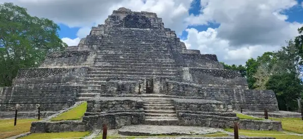 Sítio arqueológico maia de Chacchoben, na Costa Maya, no México