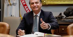 Bolsonaro cancela vestibular voltado para transexuais