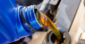 Caloura é assediada e recebe ‘banho’ de diesel em trote