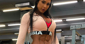 Gracyanne Barbosa exibe cintura e rebate críticas no Instagram