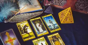 Tarot do dia: previsão para os 12 signos em 12/04/2026