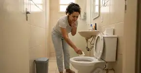 Esse é o motivo definitivo do porque o papel higiênico não deve ser jogado no vaso sanitário