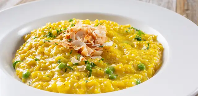 Risoto cremoso de frango que derrete na boca; aprenda a fazer