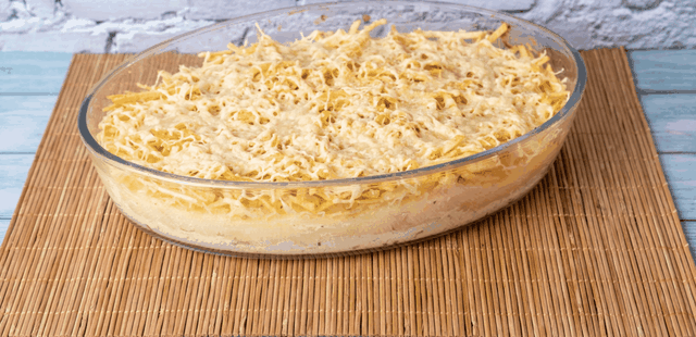 Receita prática de fricassê de frango para os dias que você quer comer algo especial sem fazer muito esforço