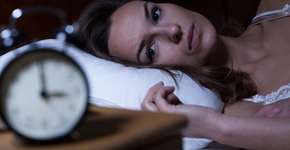 Acordando às 3h? Há uma explicação para esse fenômeno comum