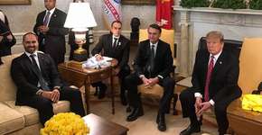 Globo: Jair Bolsonaro desiste de indicar filho Eduardo para embaixada