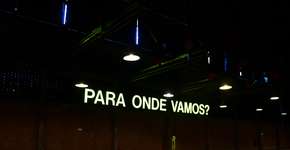 Exposição ‘Lugar Público – Muntadas’