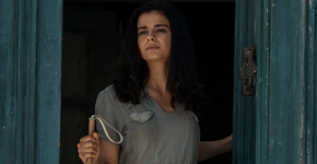 Conheça a doença que impede atriz da Netflix de enxergar cores