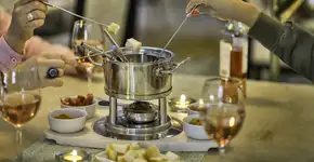Descubra o fondue vegano perfeito para impressionar em qualquer encontro