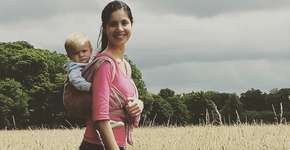 Jovem brasileira ajuda refugiados sírios com cangurus para bebês