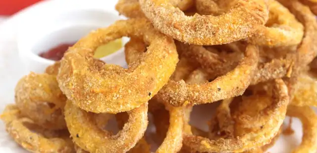 Como fazer onion ring em casa de forma fácil e sem fritar no óleo