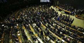 Os 198 deputados que não abrem mão da aposentadoria especial