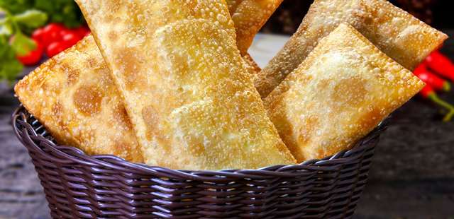 Saiba como fazer um saboroso pastel na airfryer