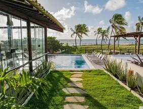 Viagem: Verão 2025 começa com recordes de calor e hotéis litorâneos ganham destaque