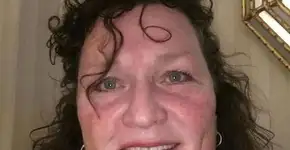 Atriz de Glee, Dot Jones passa por cirurgia de emergência após infarto