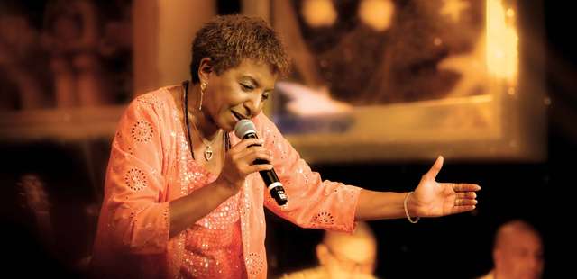 King’s Day: Leci Brandão e Fundo de Quintal de graça em SP