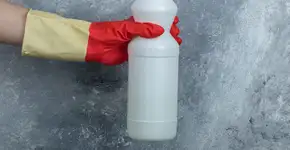 Água sanitária: 5 mitos e verdades para utilizá-la com segurança